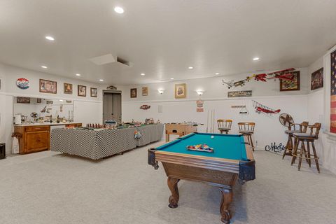 Tiny photo for 533 W CANYON TRAILS CIR, Dammeron Valley, UT 84783 (MLS # 25-266020)