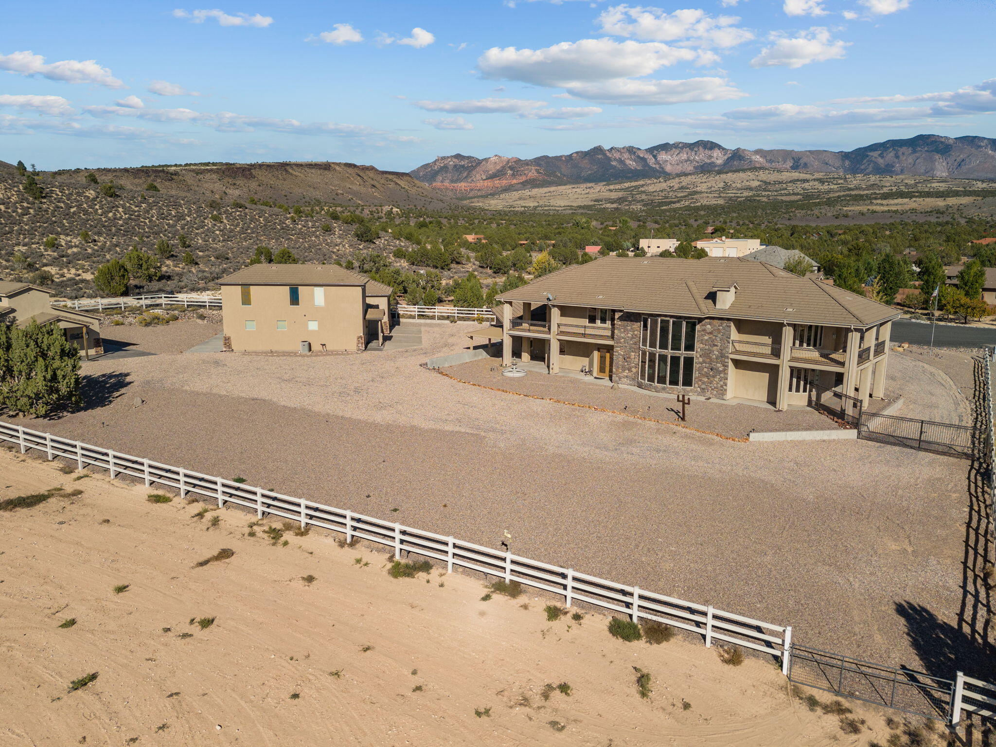CANYON TRAILS AT DAMMERON VALLEY - Residential