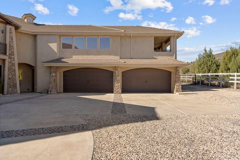 Tiny photo for 533 W CANYON TRAILS CIR, Dammeron Valley, UT 84783 (MLS # 25-266020)