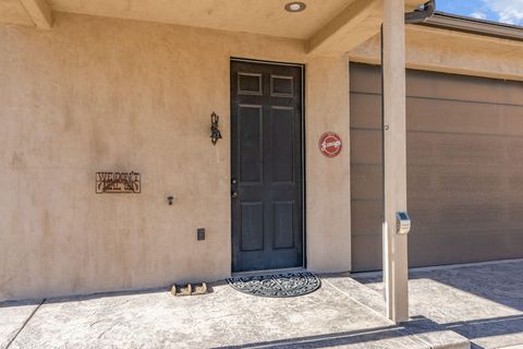 Tiny photo for 533 W CANYON TRAILS CIR, Dammeron Valley, UT 84783 (MLS # 25-266020)