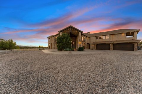 Tiny photo for 533 W CANYON TRAILS CIR, Dammeron Valley, UT 84783 (MLS # 25-266020)
