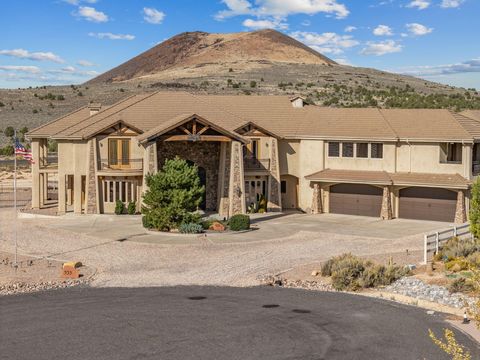 Tiny photo for 533 W CANYON TRAILS CIR, Dammeron Valley, UT 84783 (MLS # 25-266020)