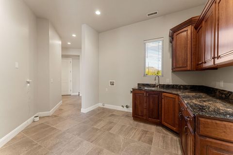 Tiny photo for 533 W CANYON TRAILS CIR, Dammeron Valley, UT 84783 (MLS # 25-266020)