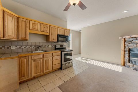Tiny photo for 533 W CANYON TRAILS CIR, Dammeron Valley, UT 84783 (MLS # 25-266020)