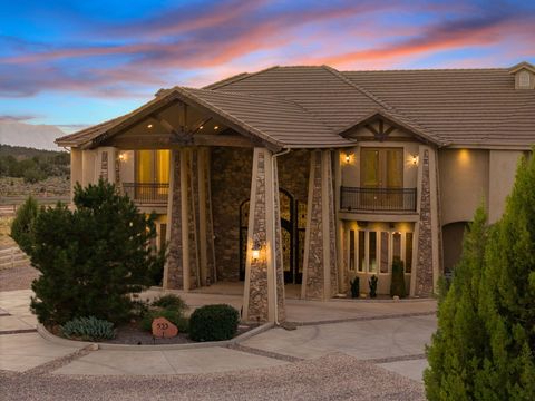 Tiny photo for 533 W CANYON TRAILS CIR, Dammeron Valley, UT 84783 (MLS # 25-266020)