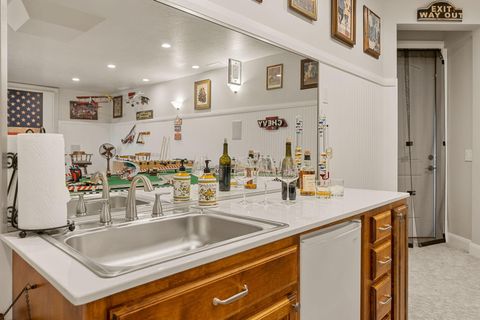Tiny photo for 533 W CANYON TRAILS CIR, Dammeron Valley, UT 84783 (MLS # 25-266020)