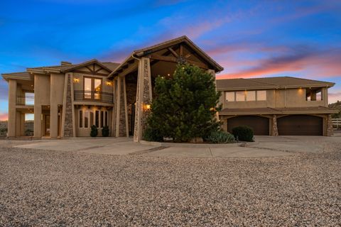Tiny photo for 533 W CANYON TRAILS CIR, Dammeron Valley, UT 84783 (MLS # 25-266020)