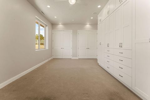 Tiny photo for 533 W CANYON TRAILS CIR, Dammeron Valley, UT 84783 (MLS # 25-266020)