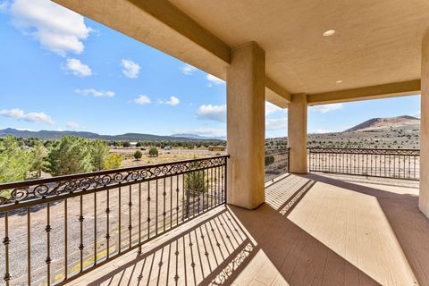 Tiny photo for 533 W CANYON TRAILS CIR, Dammeron Valley, UT 84783 (MLS # 25-266020)