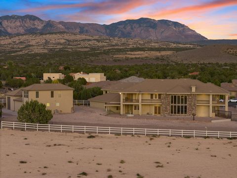 Tiny photo for 533 W CANYON TRAILS CIR, Dammeron Valley, UT 84783 (MLS # 25-266020)