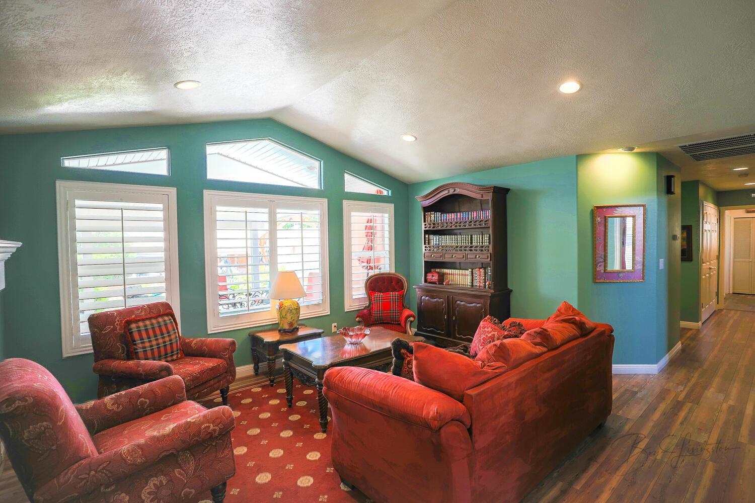 BLOOMINGTON LANE - Residential