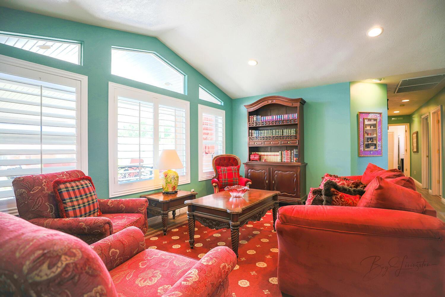 BLOOMINGTON LANE - Residential