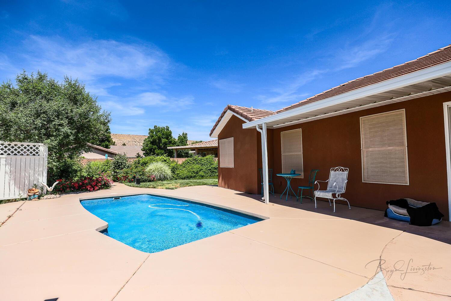 BLOOMINGTON LANE - Residential