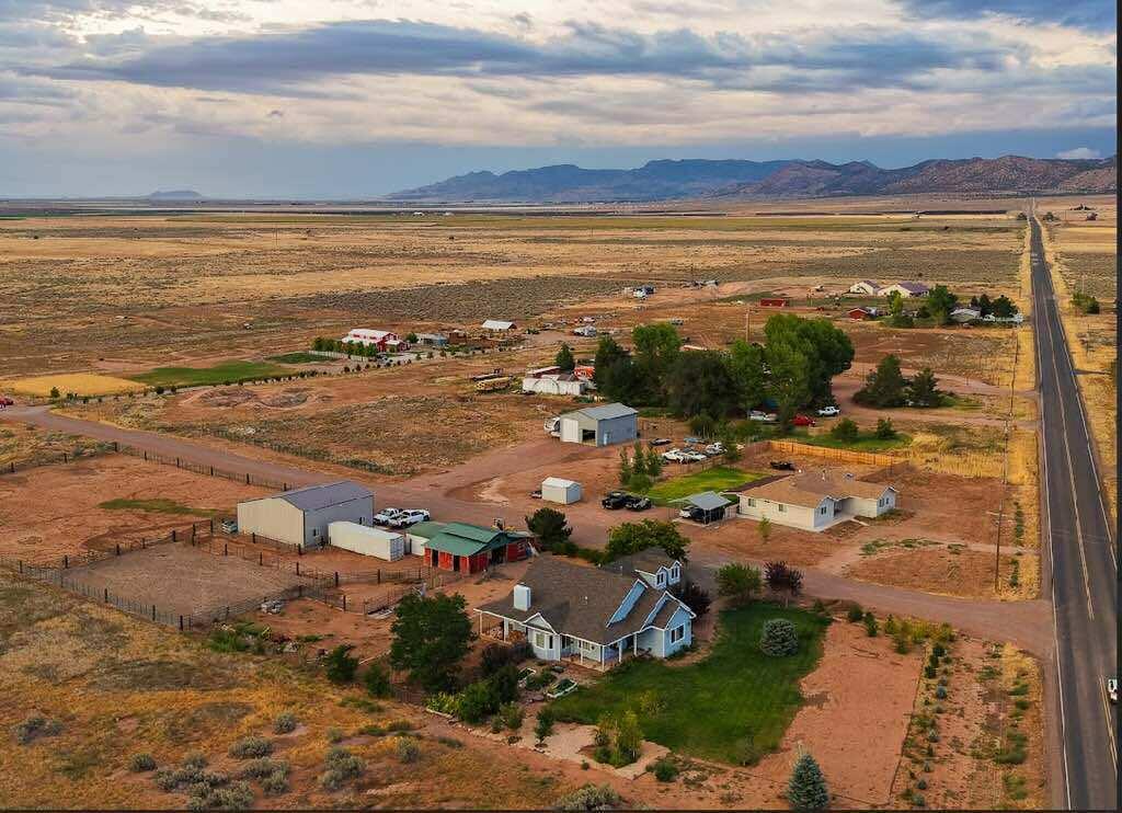 ENTERPRISE RANCHOS - Residential