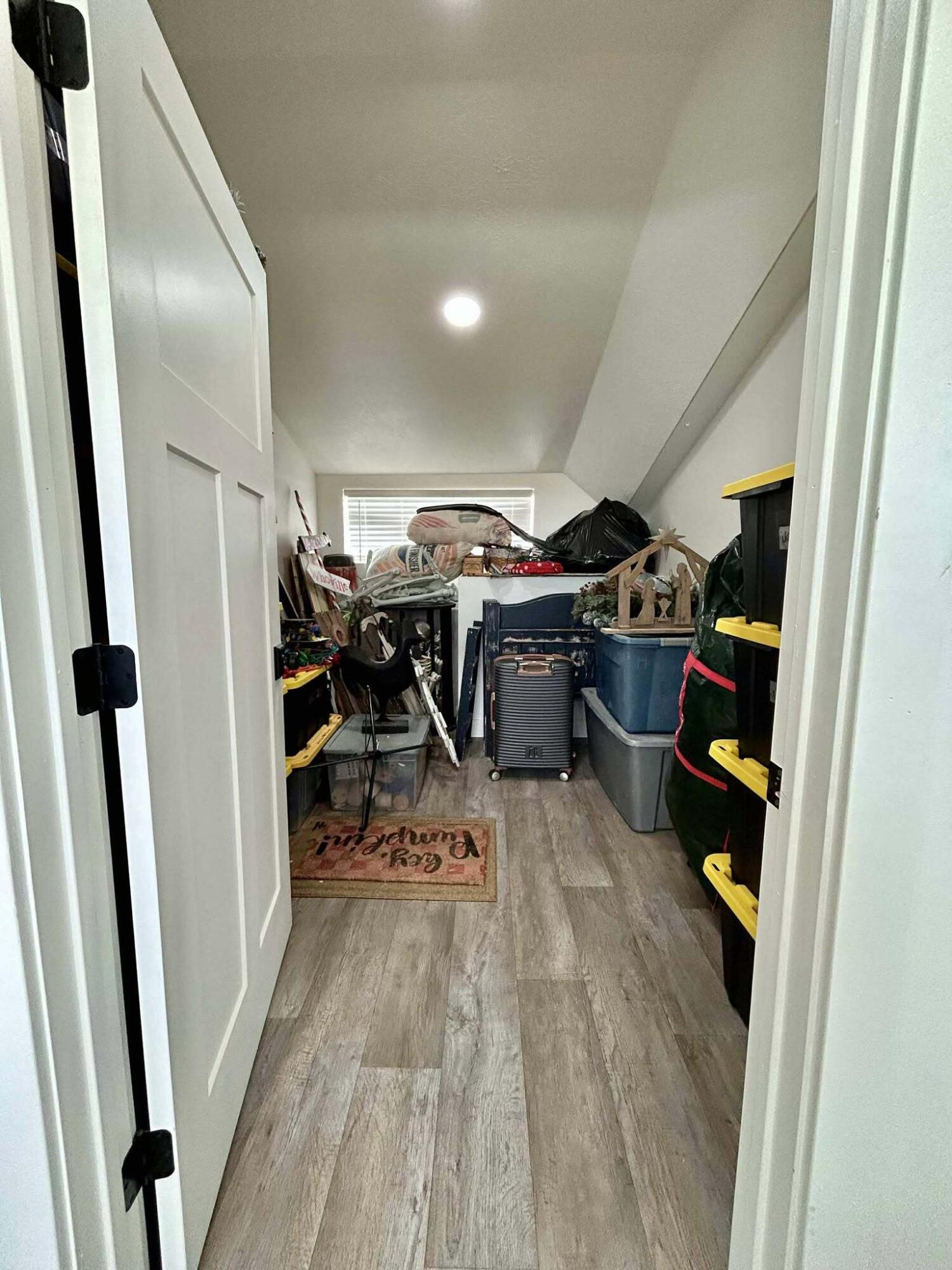 ENTERPRISE RANCHOS - Residential