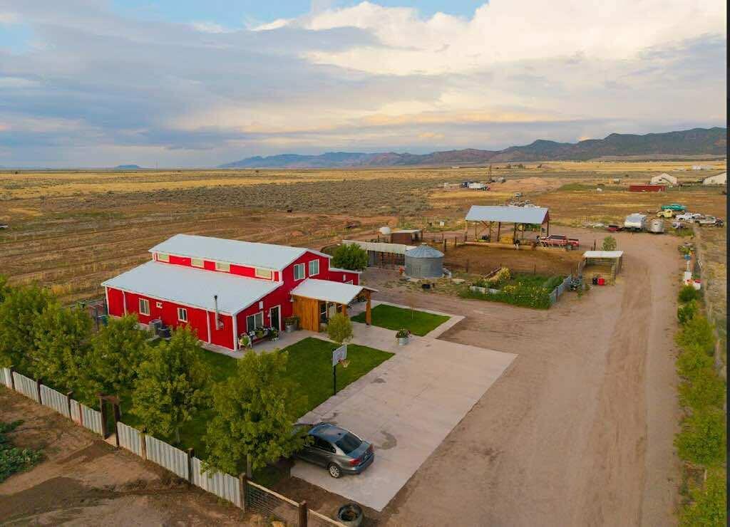 ENTERPRISE RANCHOS - Residential