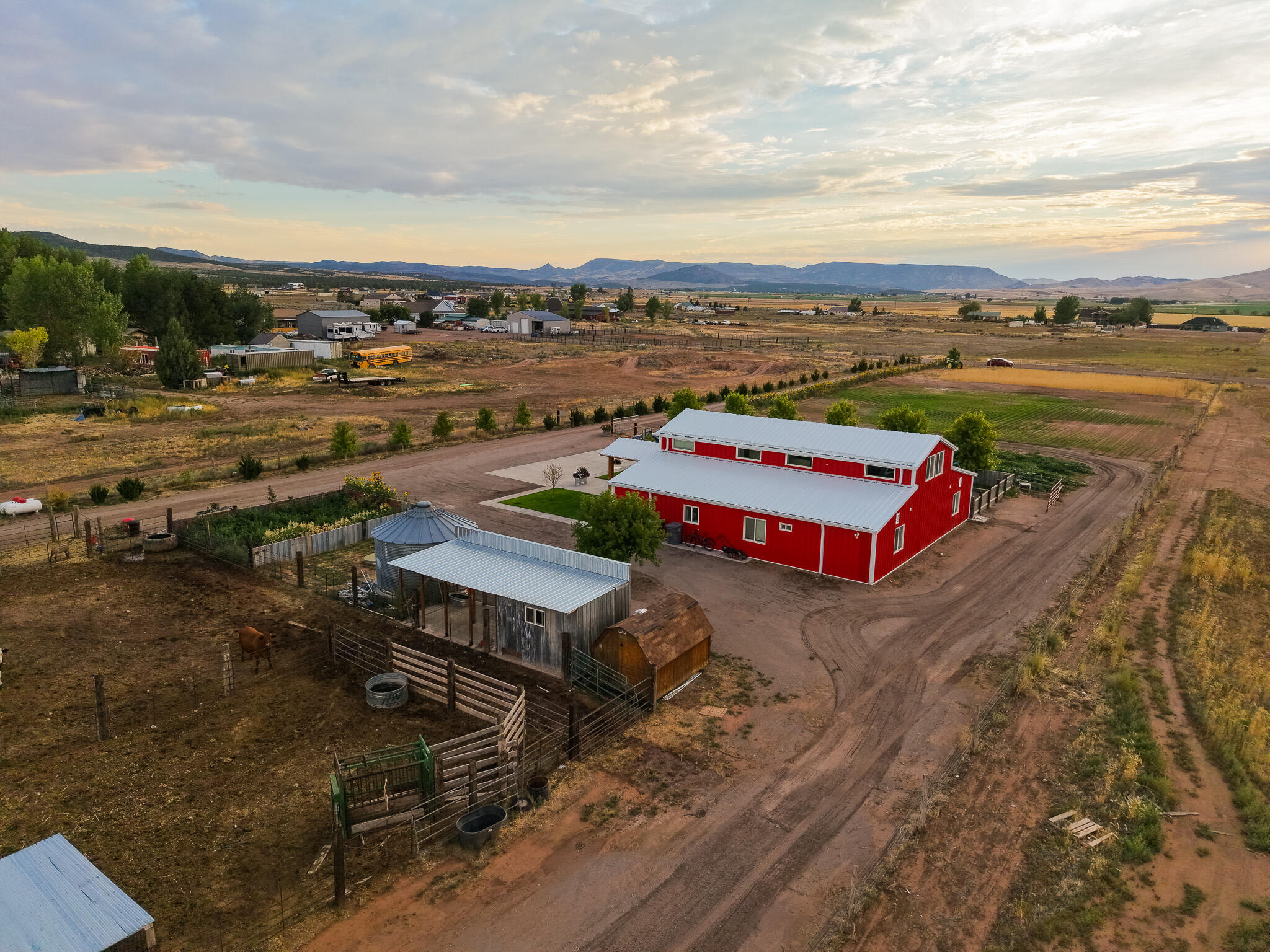 ENTERPRISE RANCHOS - Residential