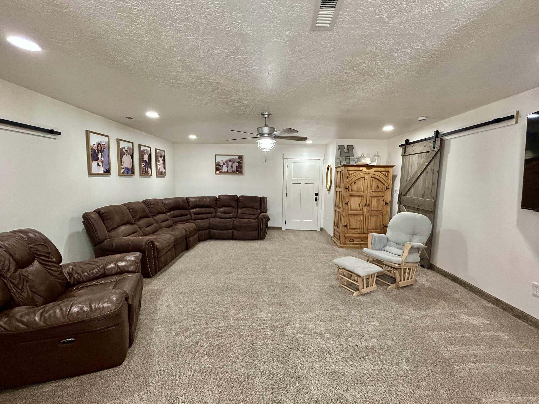 ENTERPRISE RANCHOS - Residential