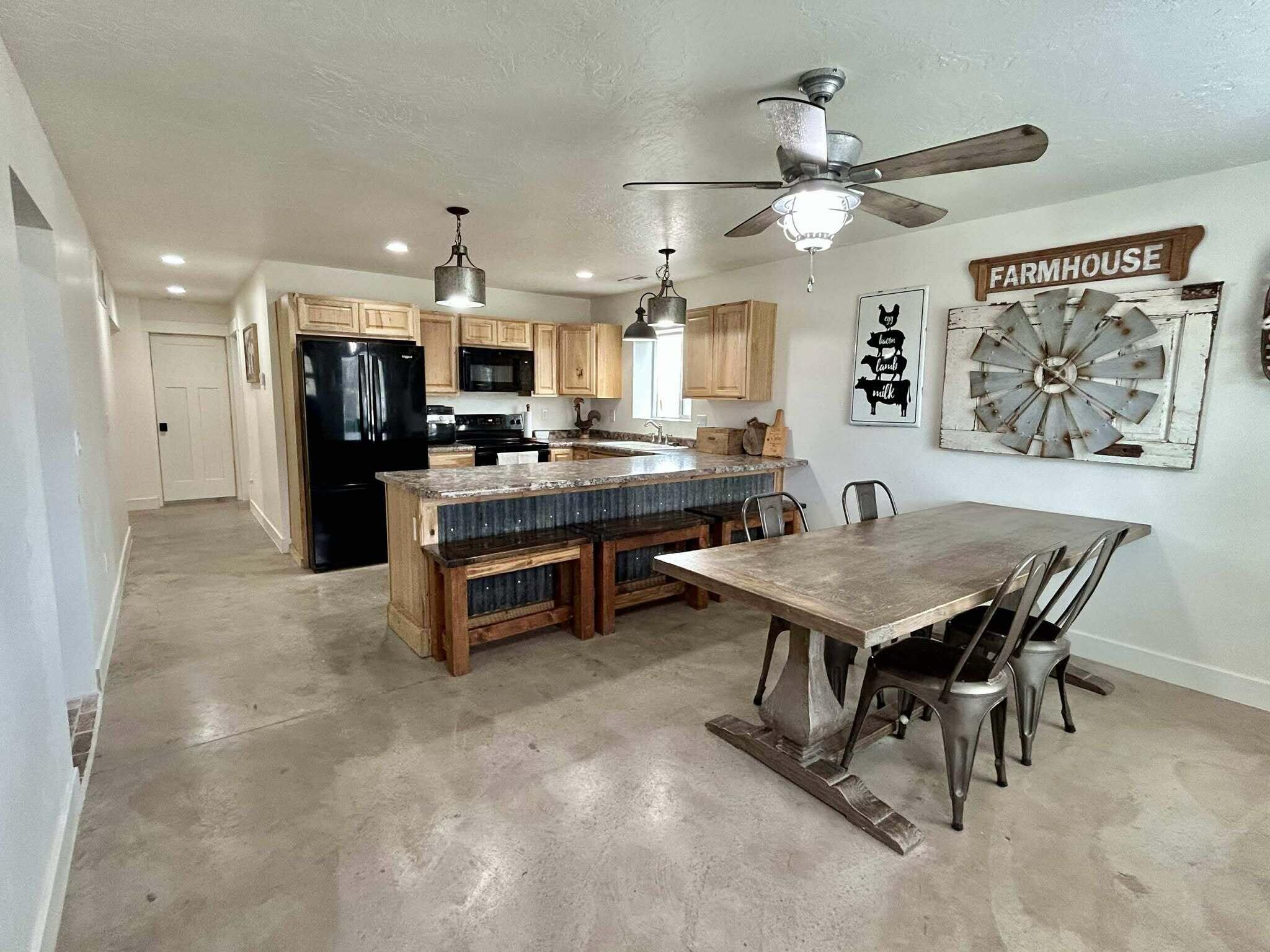 ENTERPRISE RANCHOS - Residential