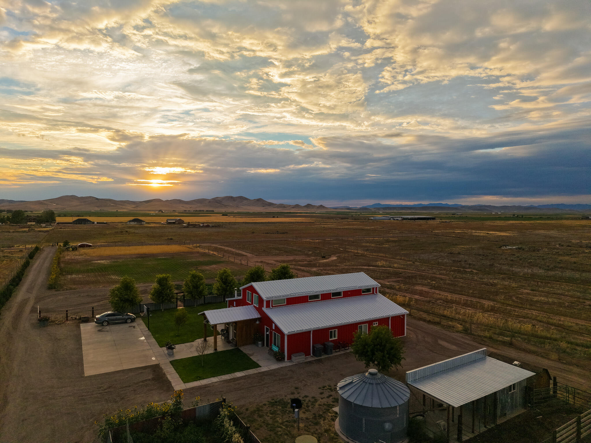 ENTERPRISE RANCHOS - Residential