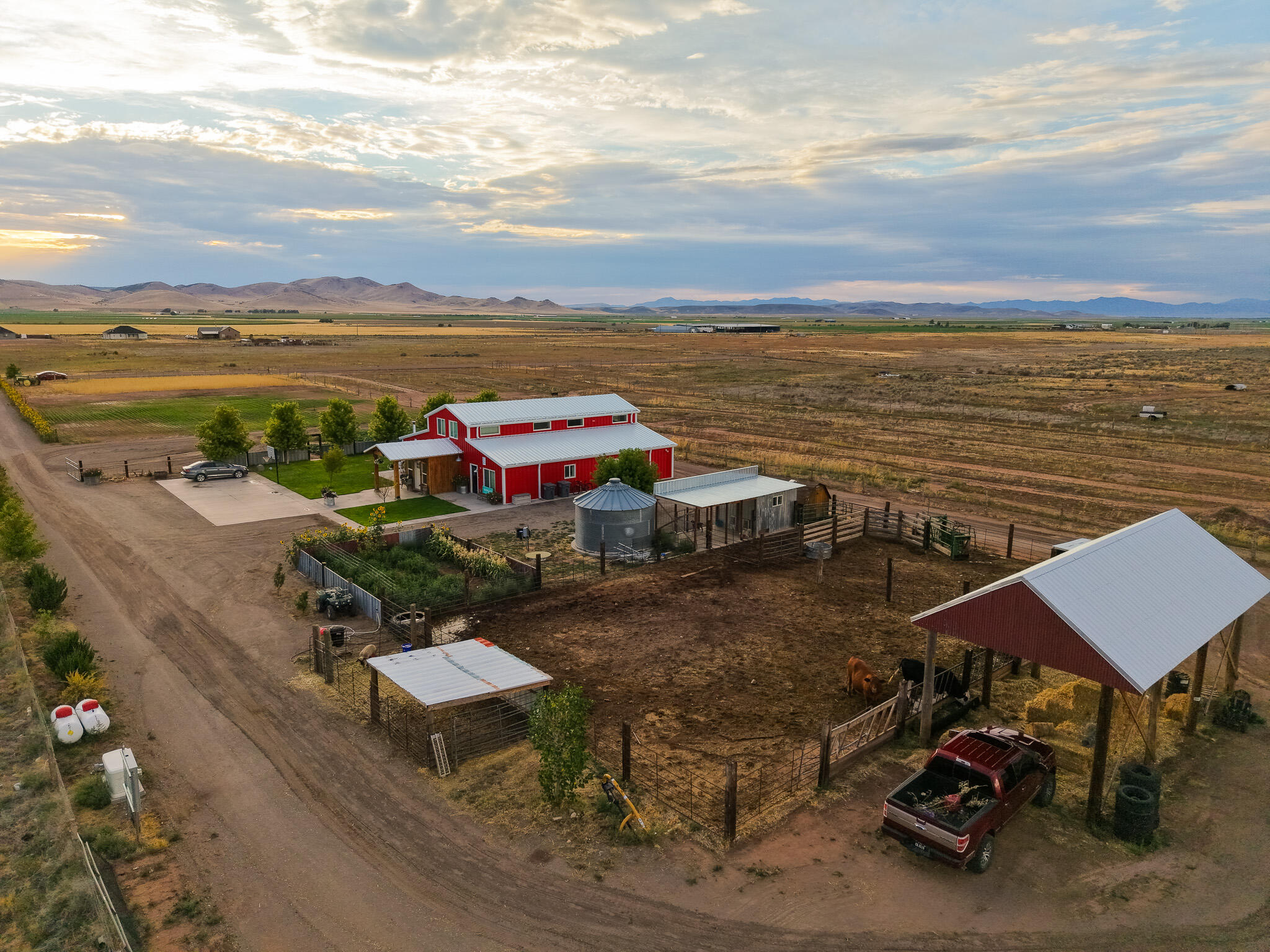 ENTERPRISE RANCHOS - Residential