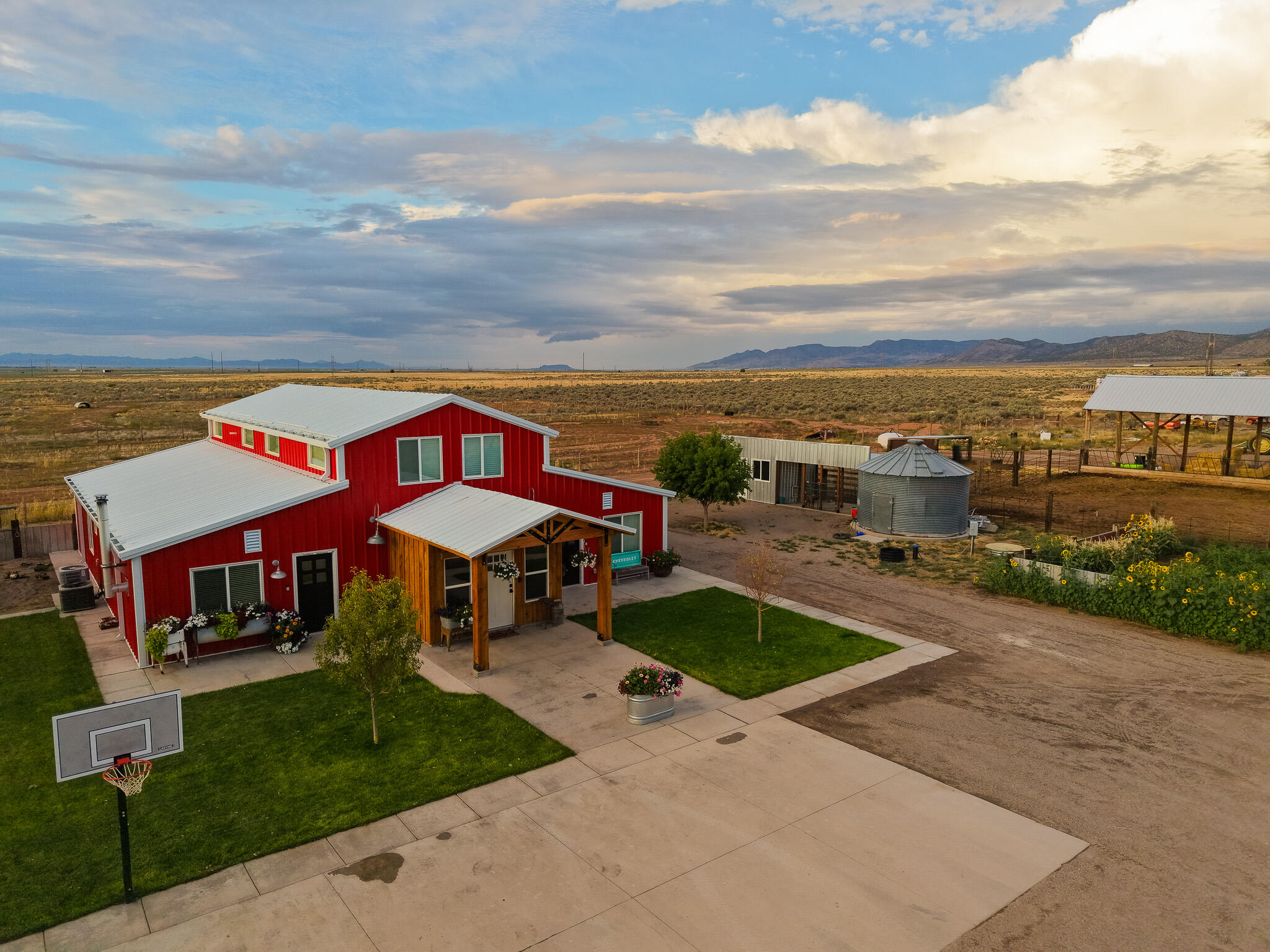 ENTERPRISE RANCHOS - Residential