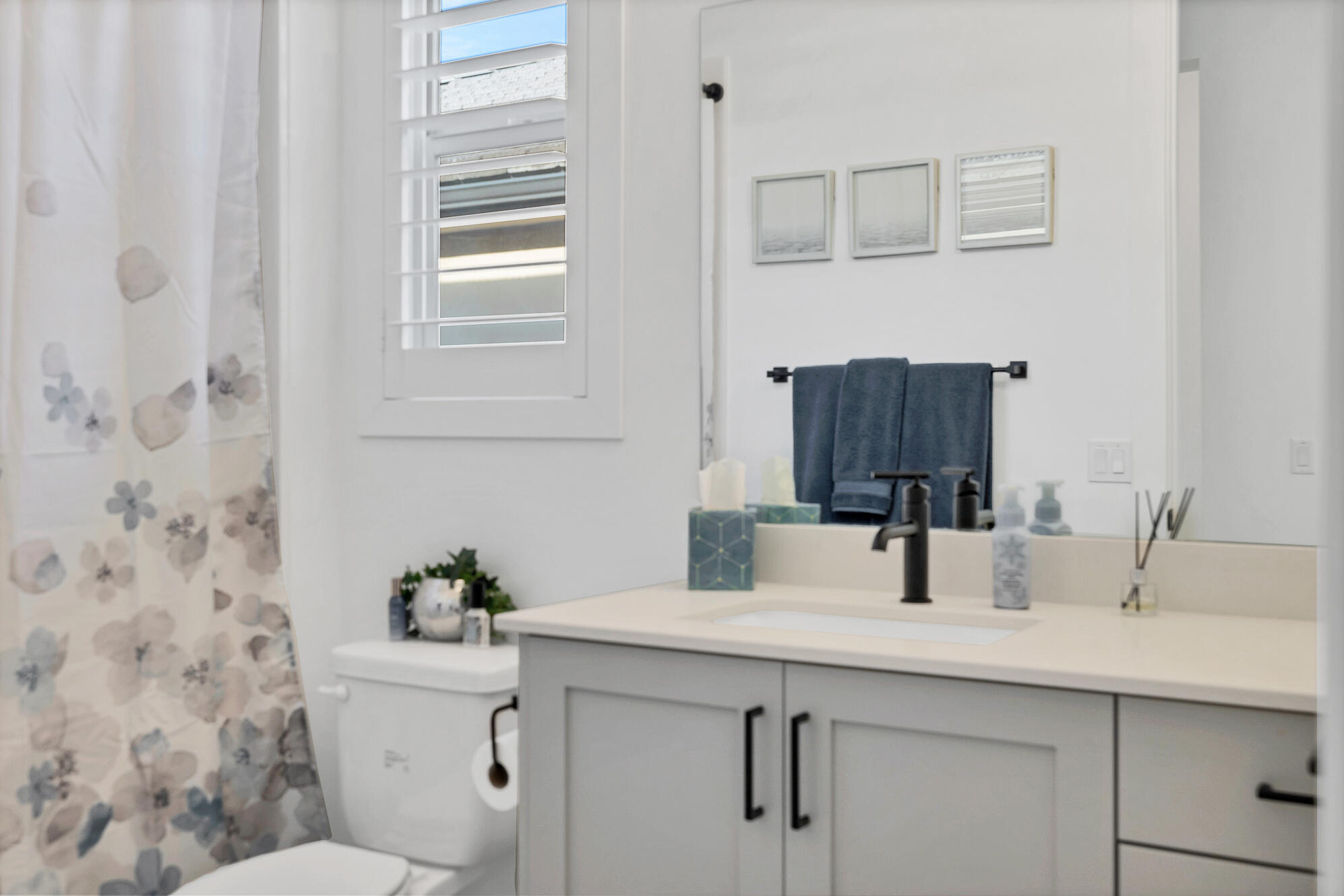 VILLAS AT SUN RIVER - Residential