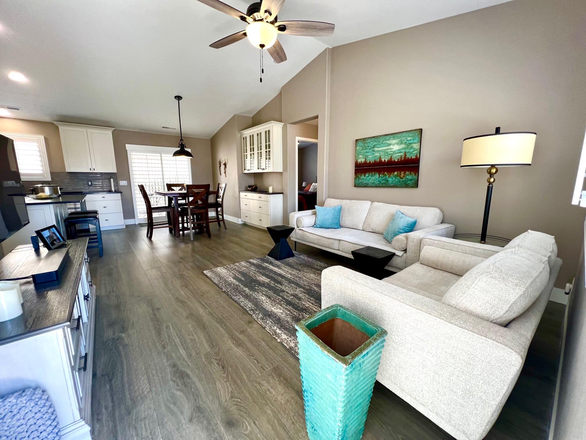 PADRE LAKES TOWNHOMES - Residential