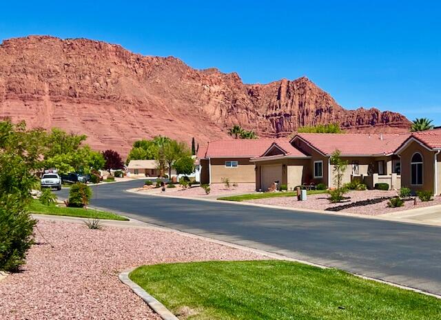 PADRE LAKES TOWNHOMES - Residential