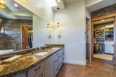 Tiny photo for 3202 S SANDSTONE DR, Hurricane, UT 84737 (MLS # 26-273073)