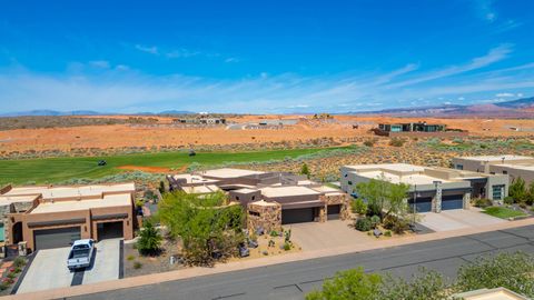 Tiny photo for 3202 S SANDSTONE DR, Hurricane, UT 84737 (MLS # 26-273073)