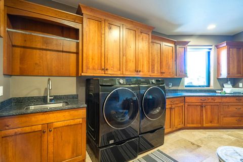 Tiny photo for 3202 S SANDSTONE DR, Hurricane, UT 84737 (MLS # 26-273073)