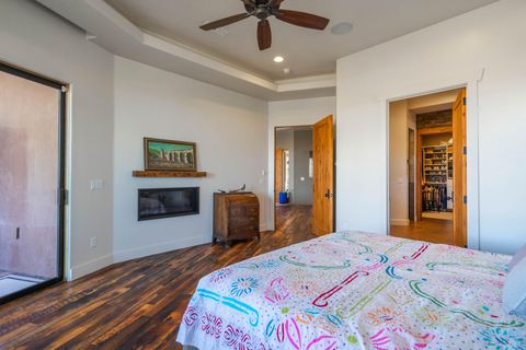 Tiny photo for 3202 S SANDSTONE DR, Hurricane, UT 84737 (MLS # 26-273073)