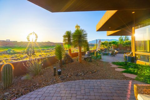 Tiny photo for 3202 S SANDSTONE DR, Hurricane, UT 84737 (MLS # 26-273073)