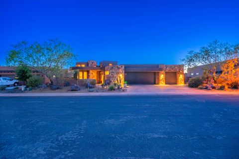 Photo of 3202 S SANDSTONE DR, Hurricane, UT 84737 (MLS # 26-273073)
