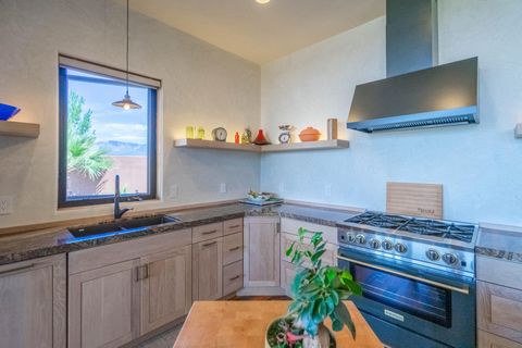 Tiny photo for 3202 S SANDSTONE DR, Hurricane, UT 84737 (MLS # 26-273073)