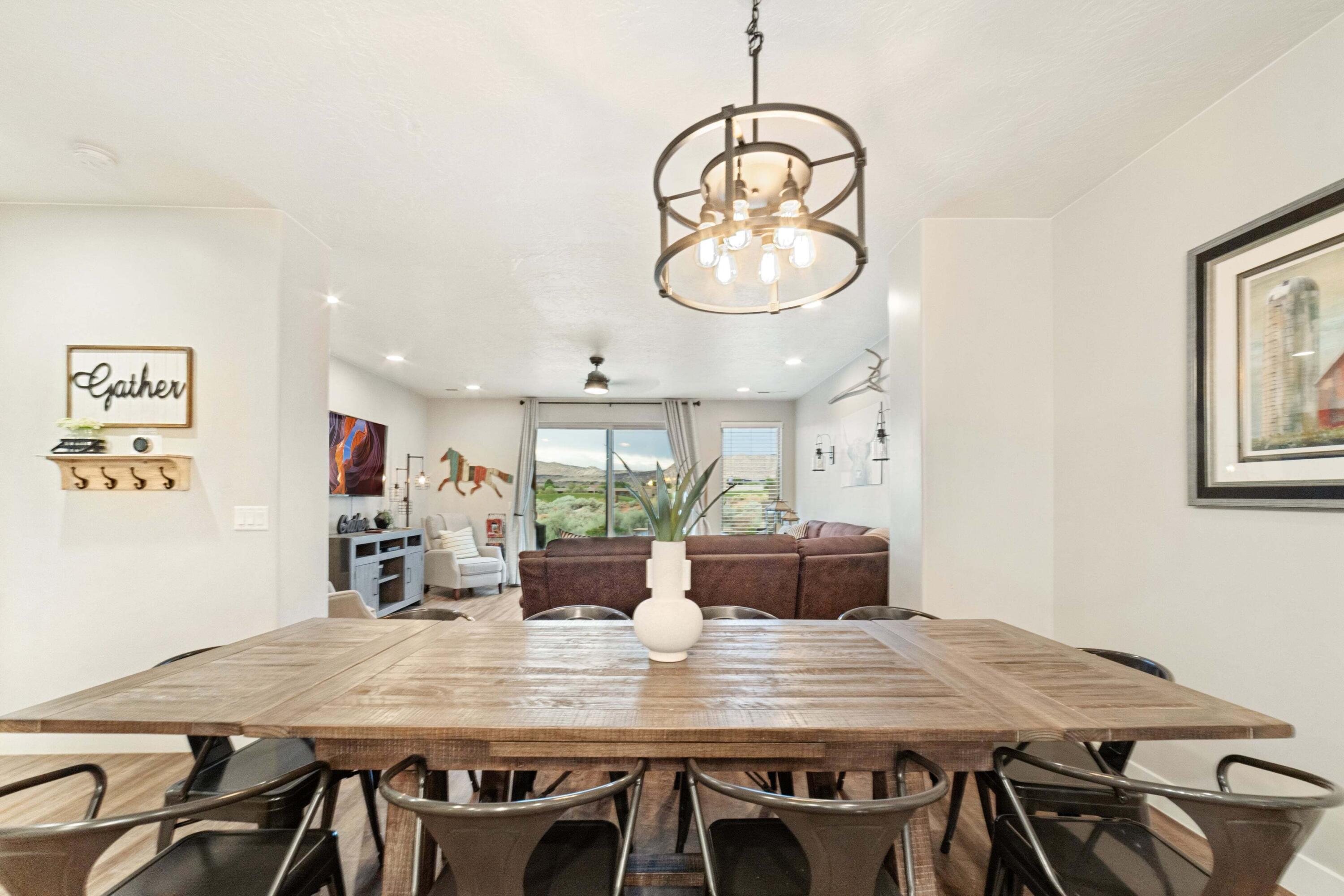 ESCAPES AT THE LEDGES - Residential