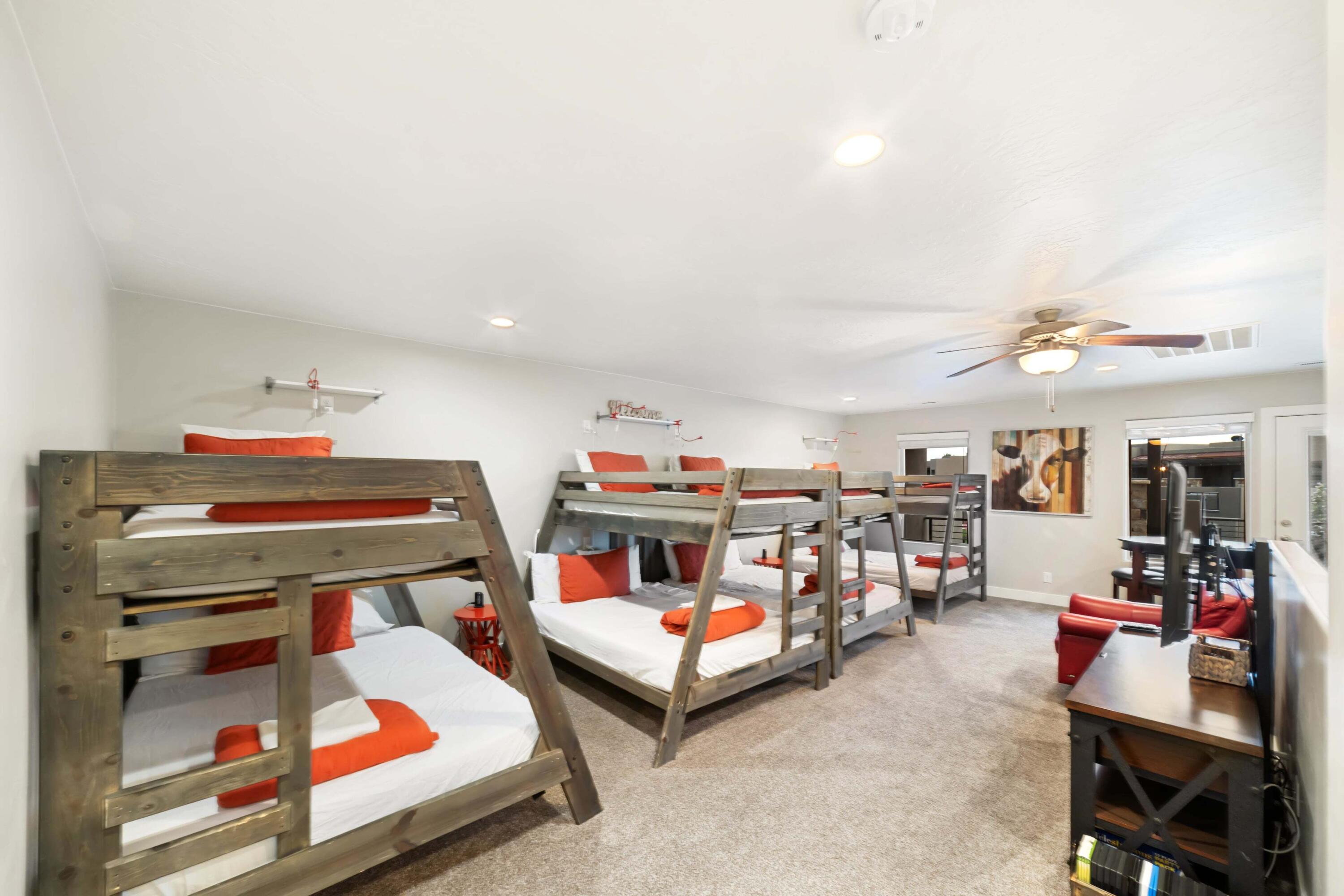 ESCAPES AT THE LEDGES - Residential