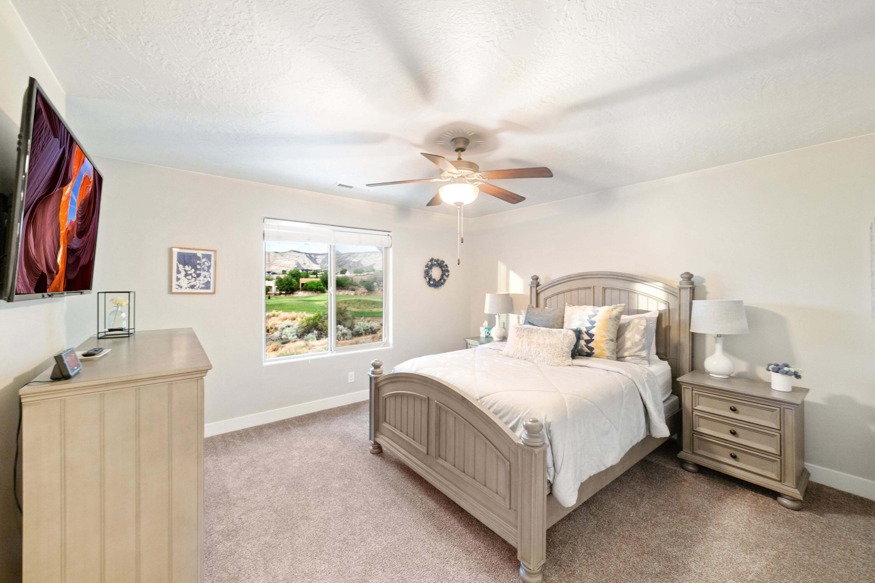 ESCAPES AT THE LEDGES - Residential