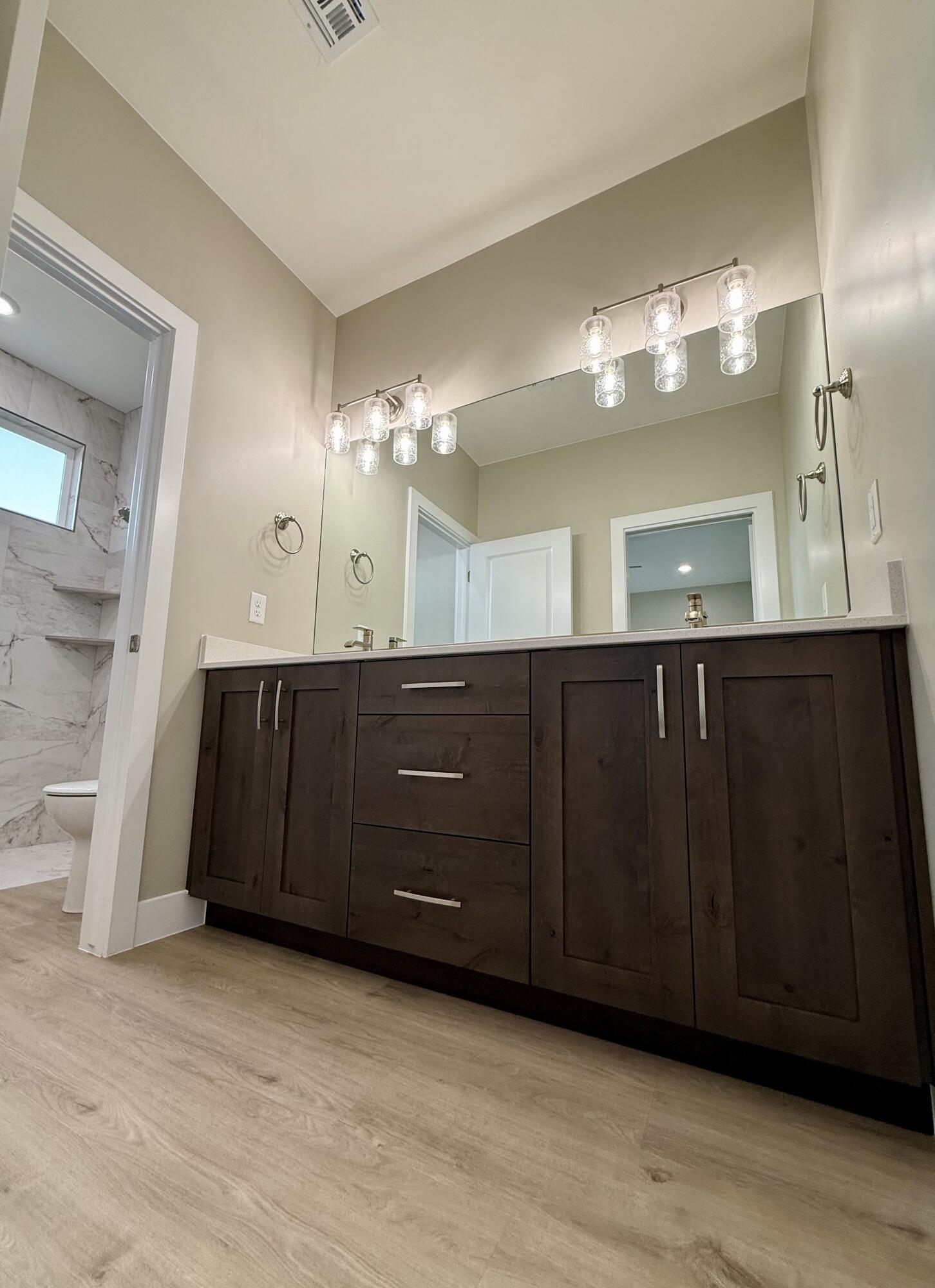 PEREGRINE POINTE WEST - Residential