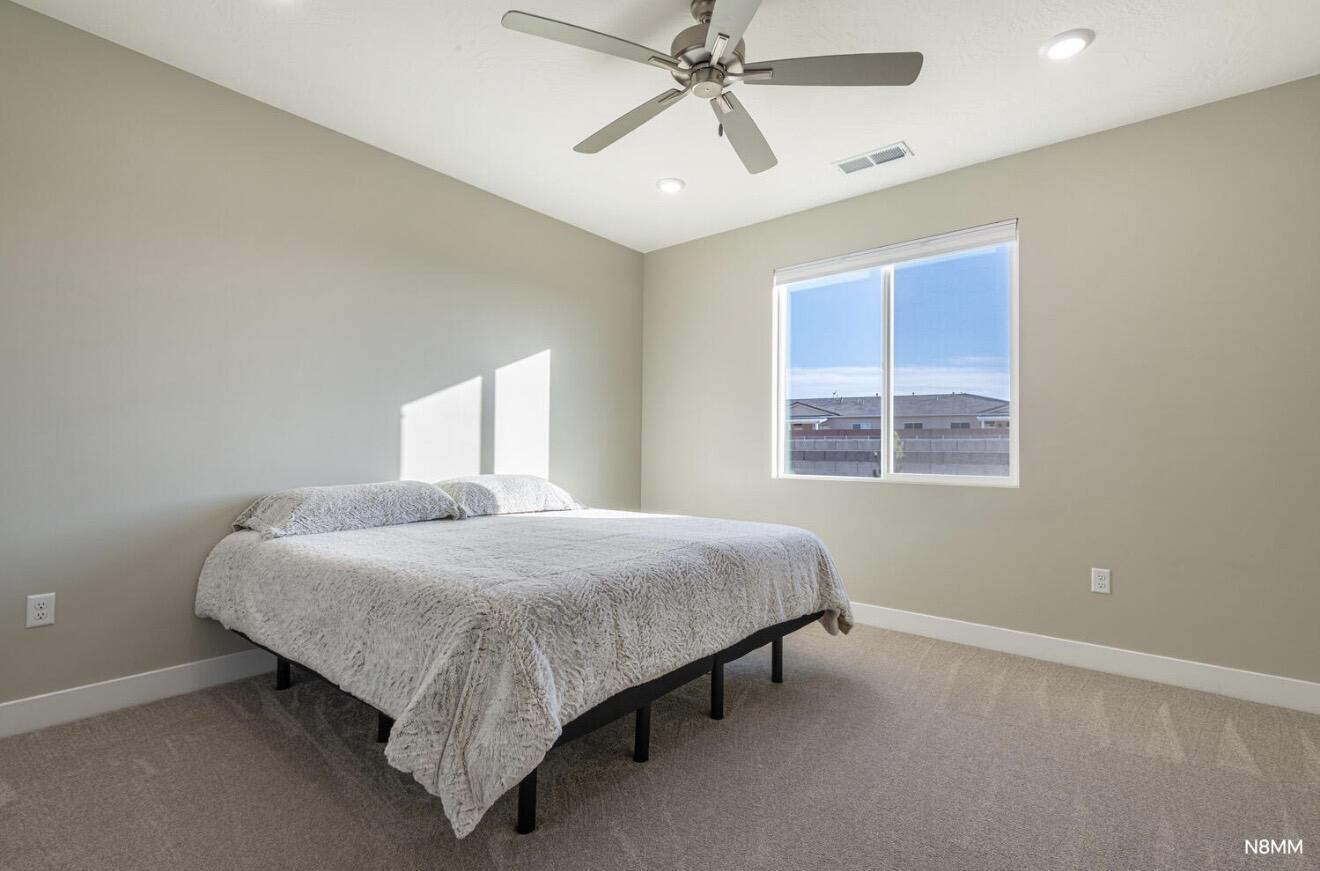 PEREGRINE POINTE WEST - Residential