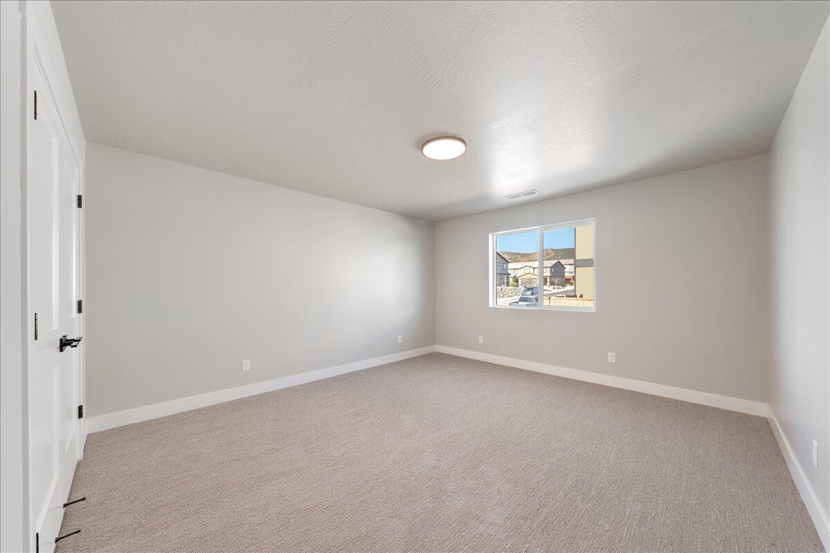 HURRICANE HEIGHTS TOWNHOMES - Residential