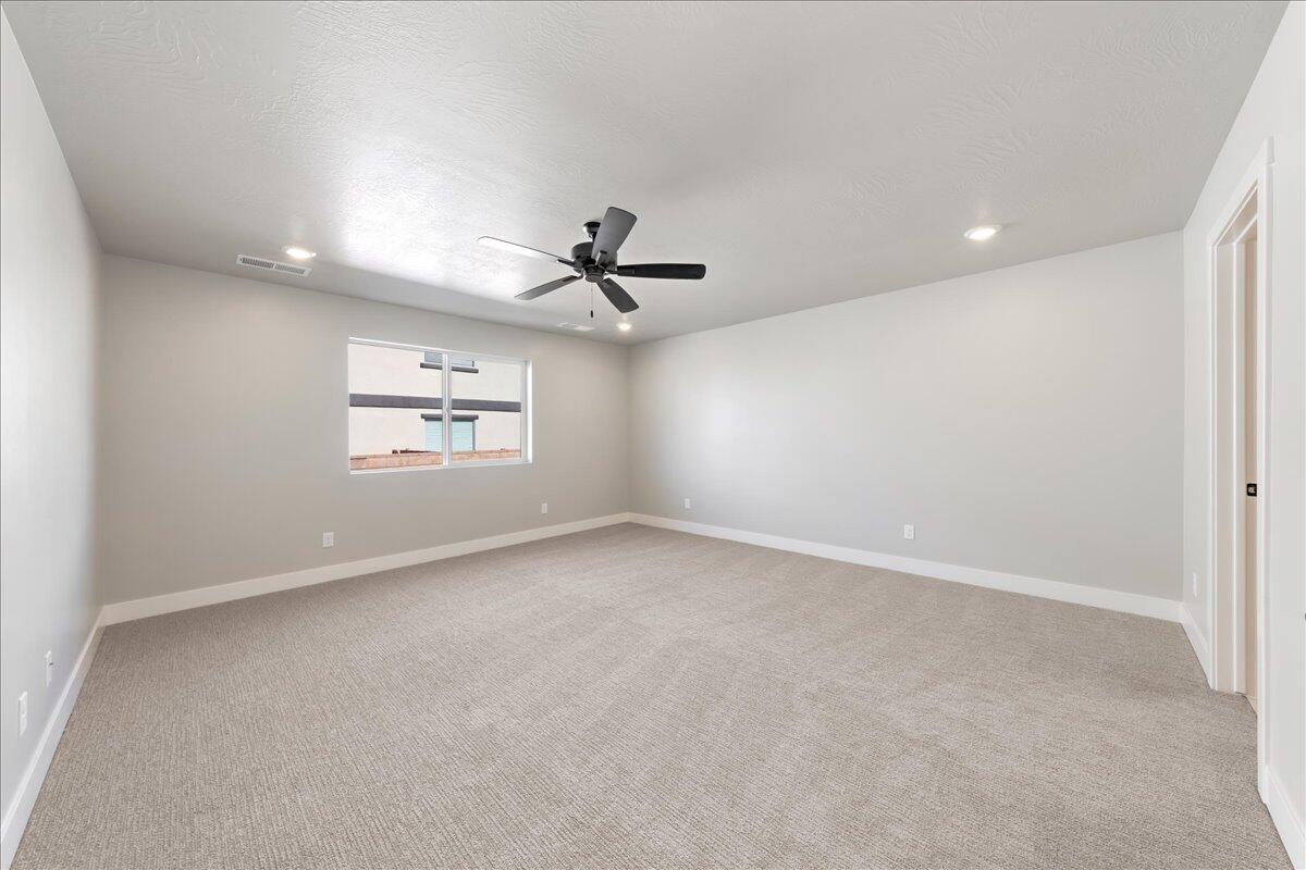 HURRICANE HEIGHTS TOWNHOMES - Residential