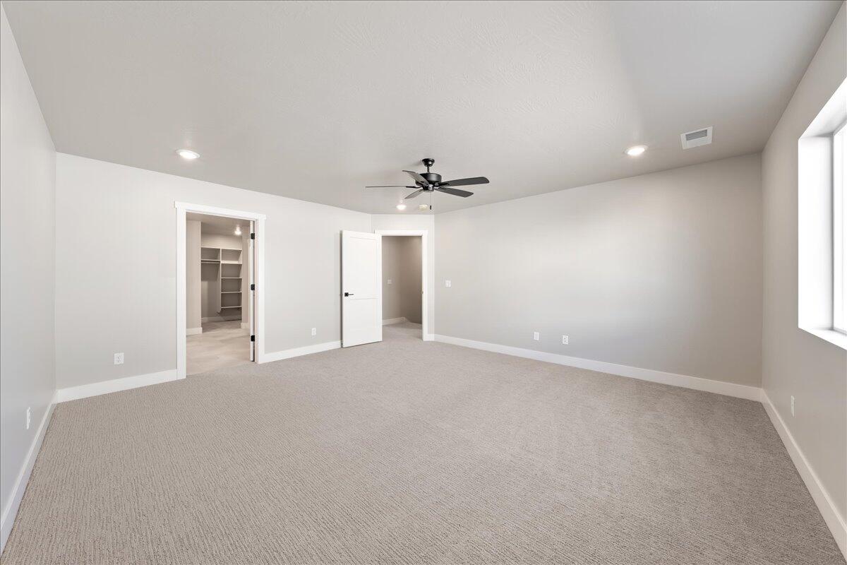 HURRICANE HEIGHTS TOWNHOMES - Residential