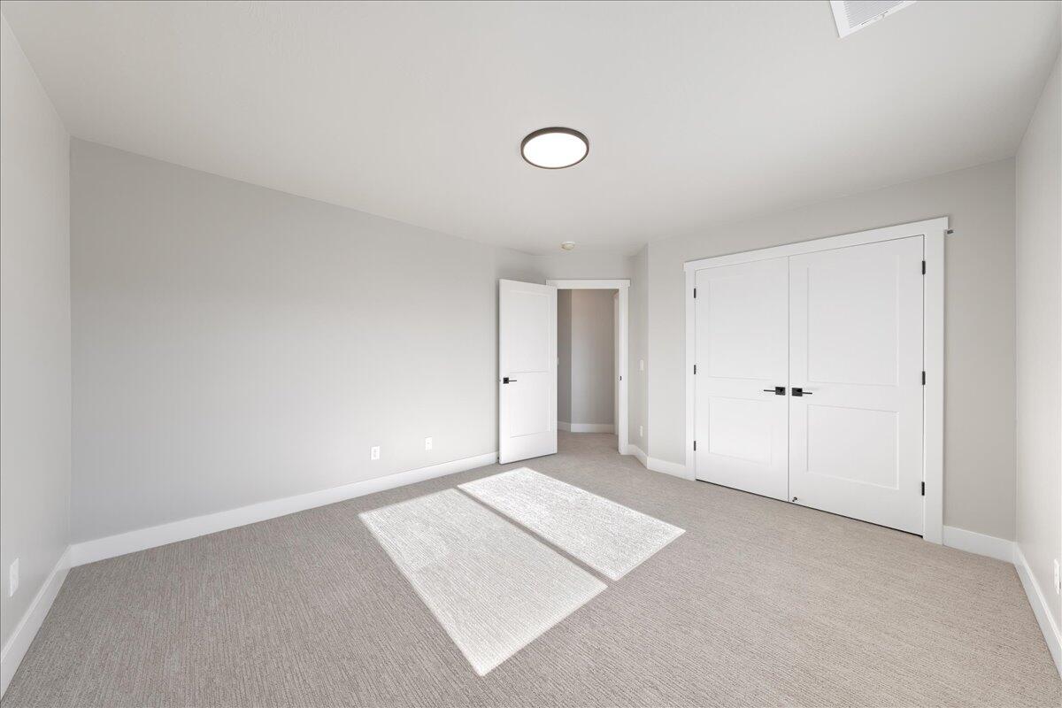 HURRICANE HEIGHTS TOWNHOMES - Residential