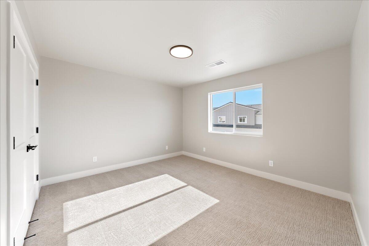 HURRICANE HEIGHTS TOWNHOMES - Residential