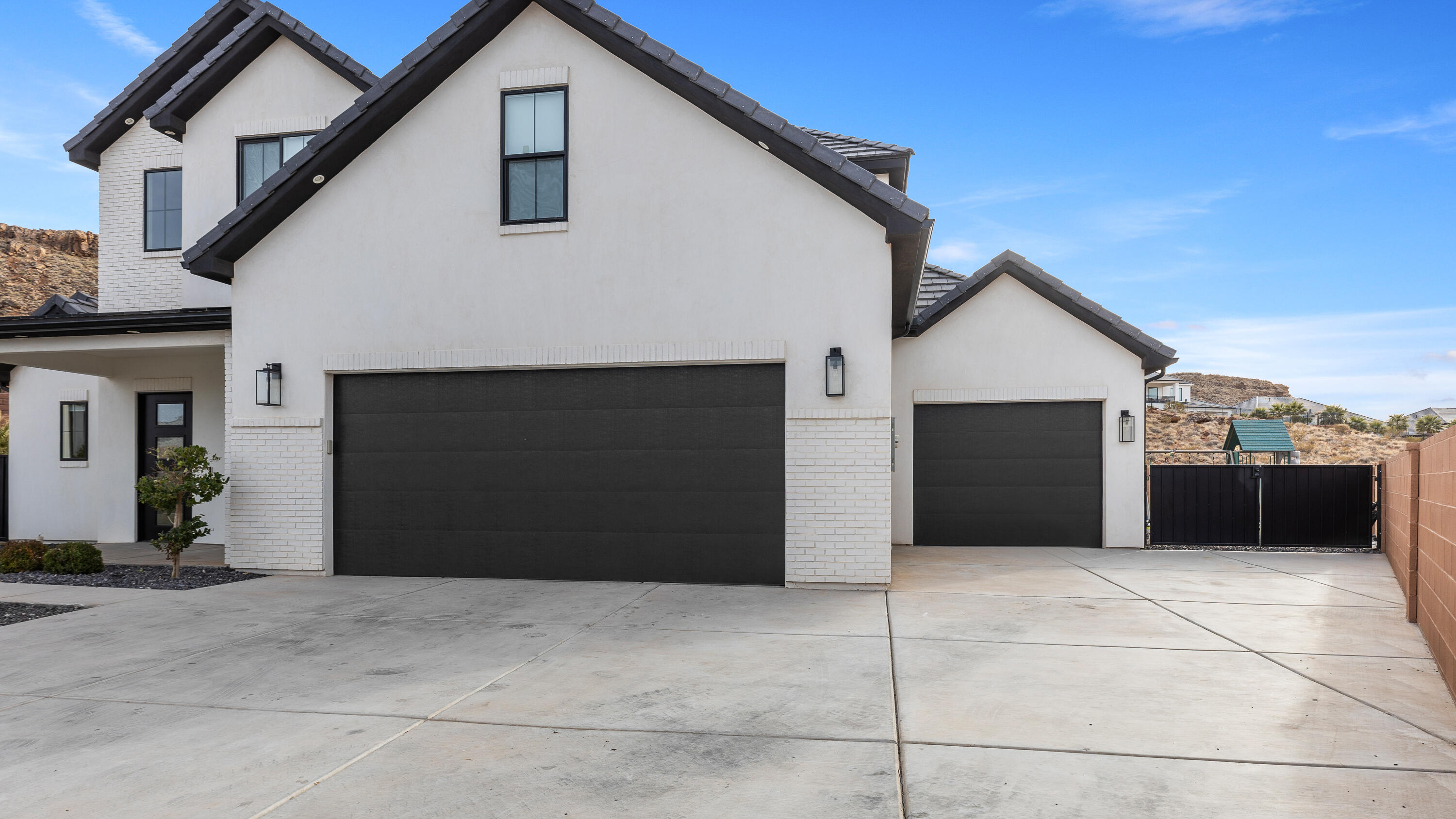 MAPLE ESTATES - Residential