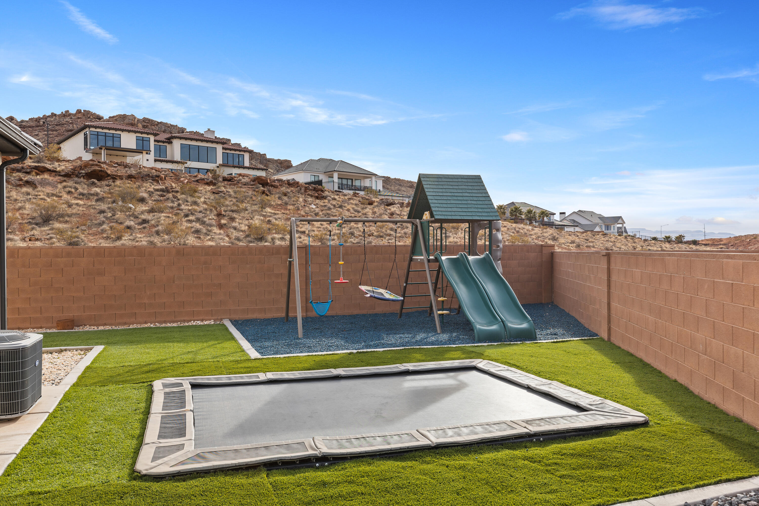 MAPLE ESTATES - Residential