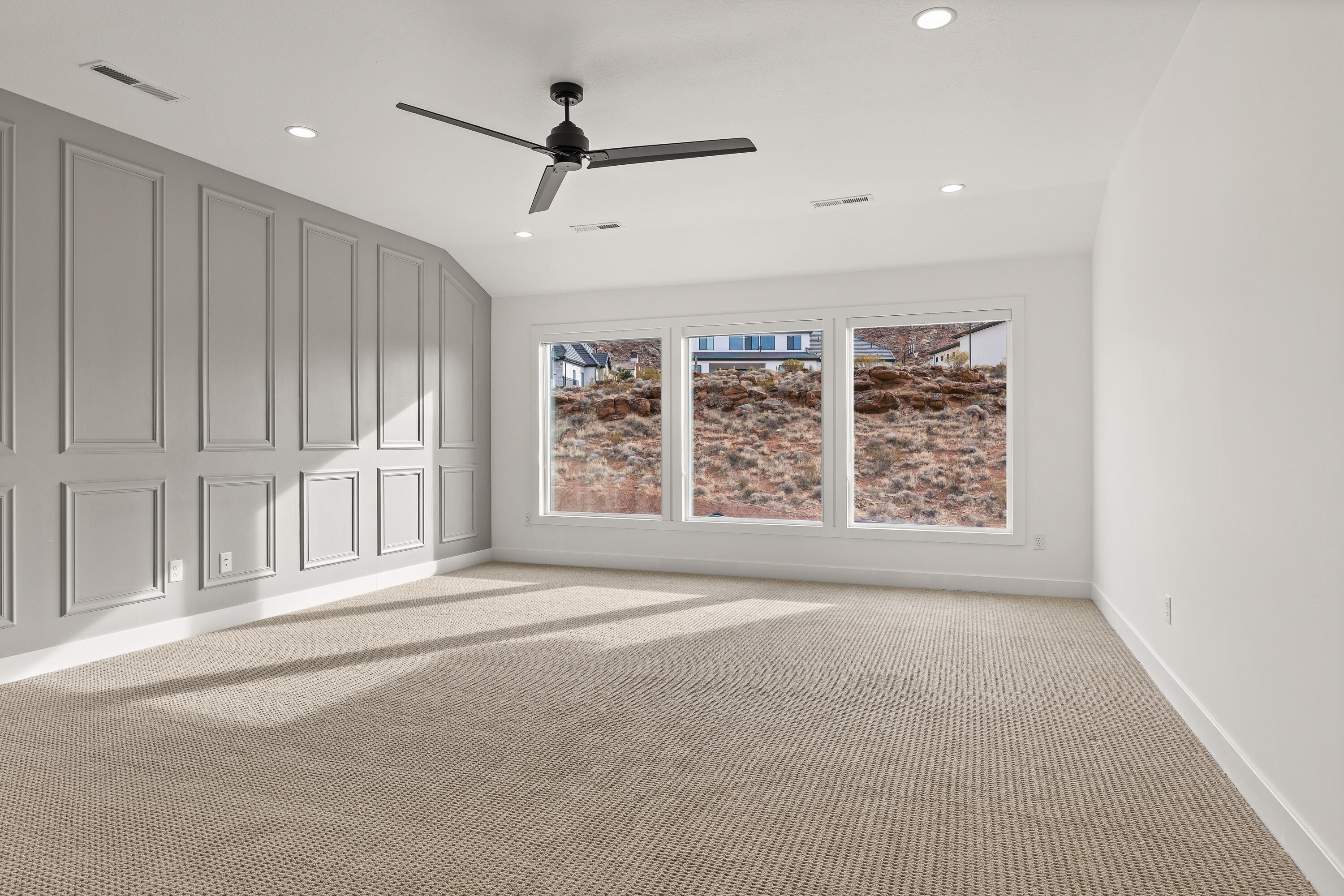 MAPLE ESTATES - Residential