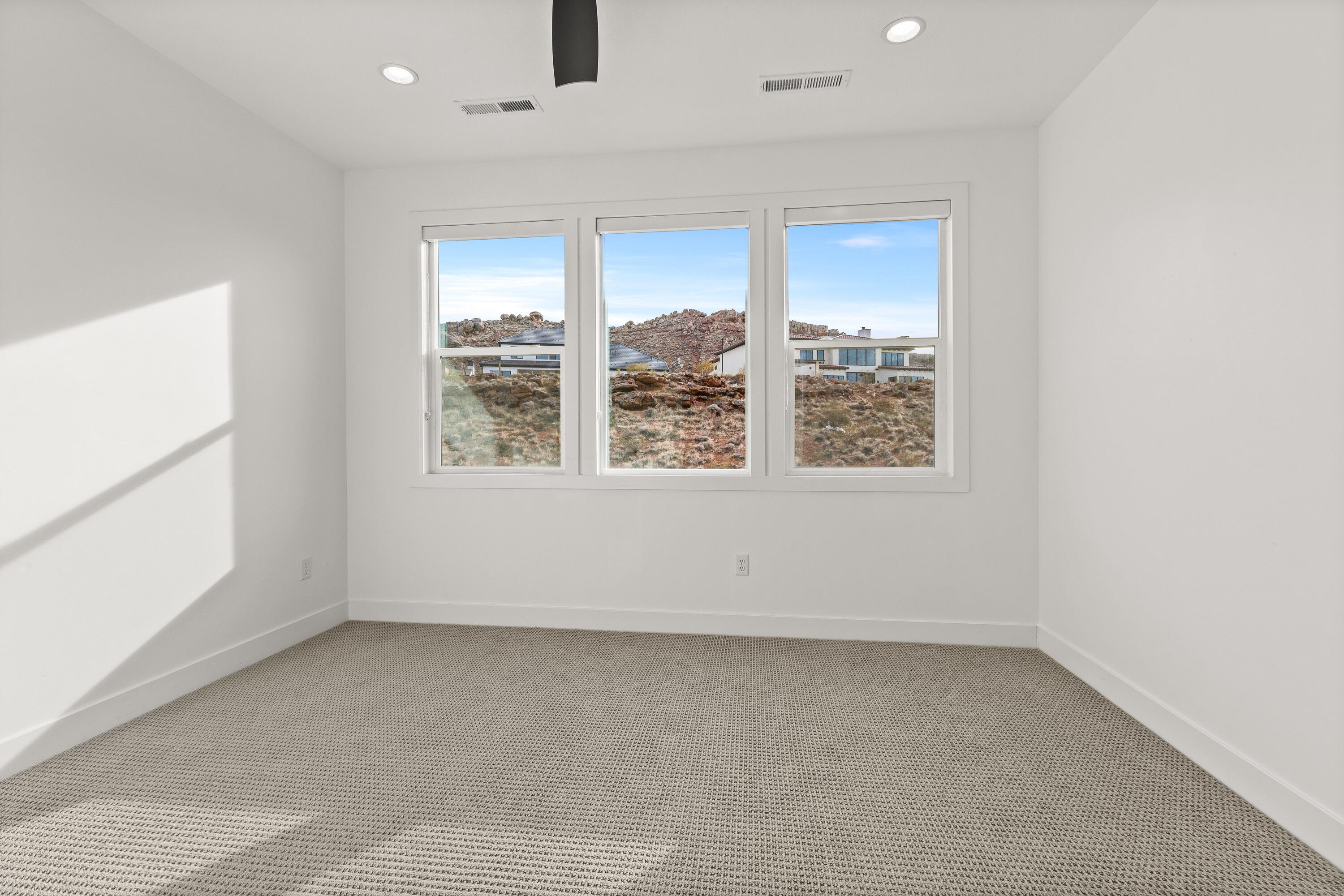 MAPLE ESTATES - Residential